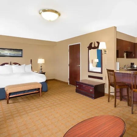 Microtel Inn & Suites By Wyndham Starkville-3